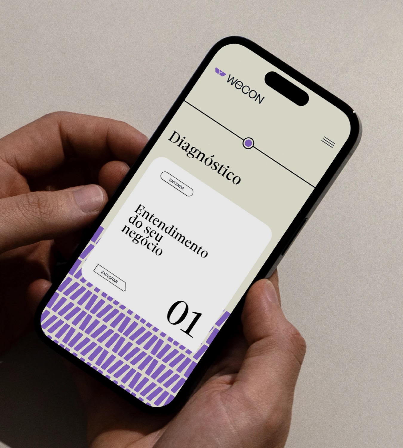 Celular com a apresentação da Wecon